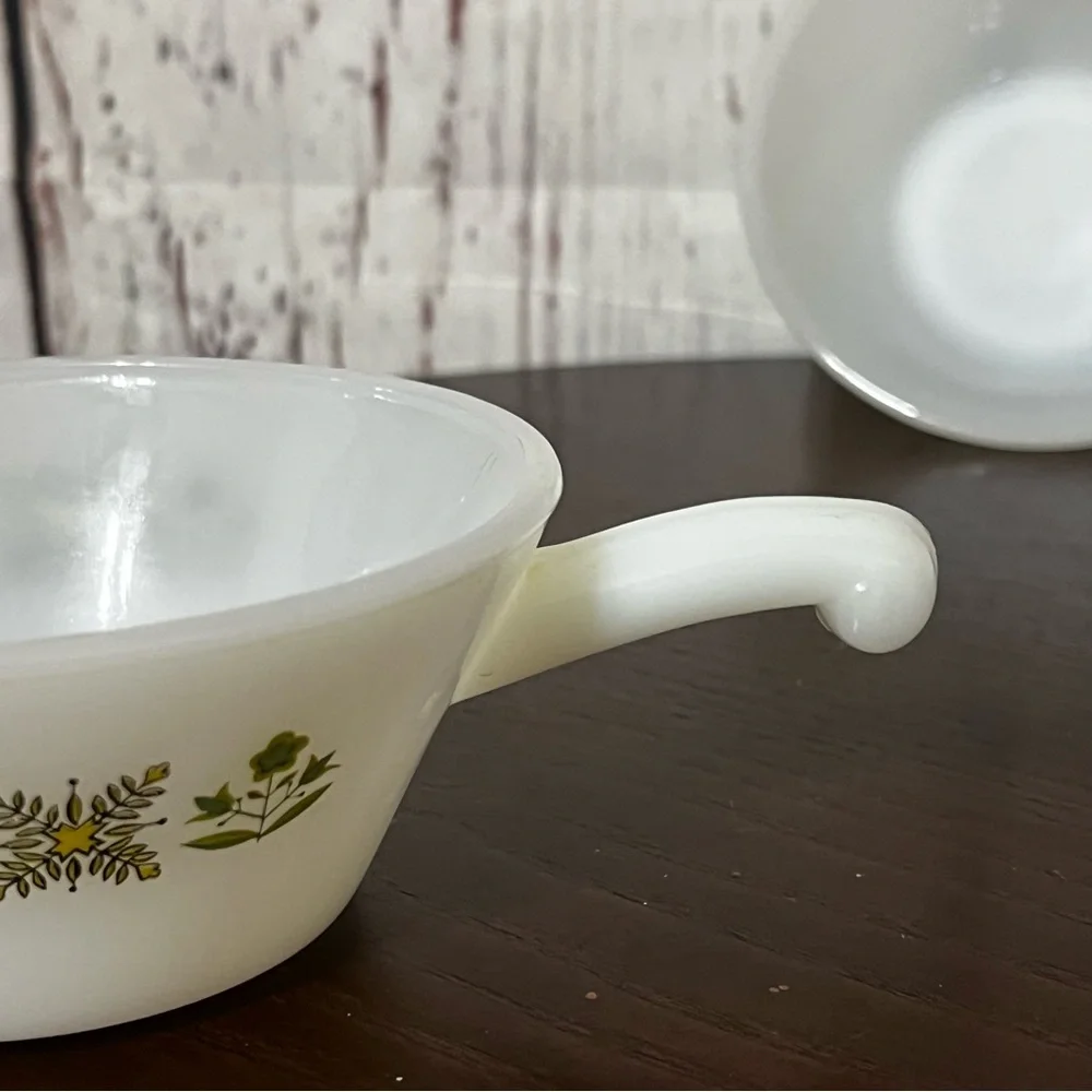 ANCHOR HOCKING Fire King ware Vintage White Soup Bowls with Green Floral Design - Picture 10 of 14